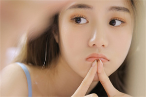 <strong>爱上海同城交友</strong>：What stories does Night Shanghai tell？